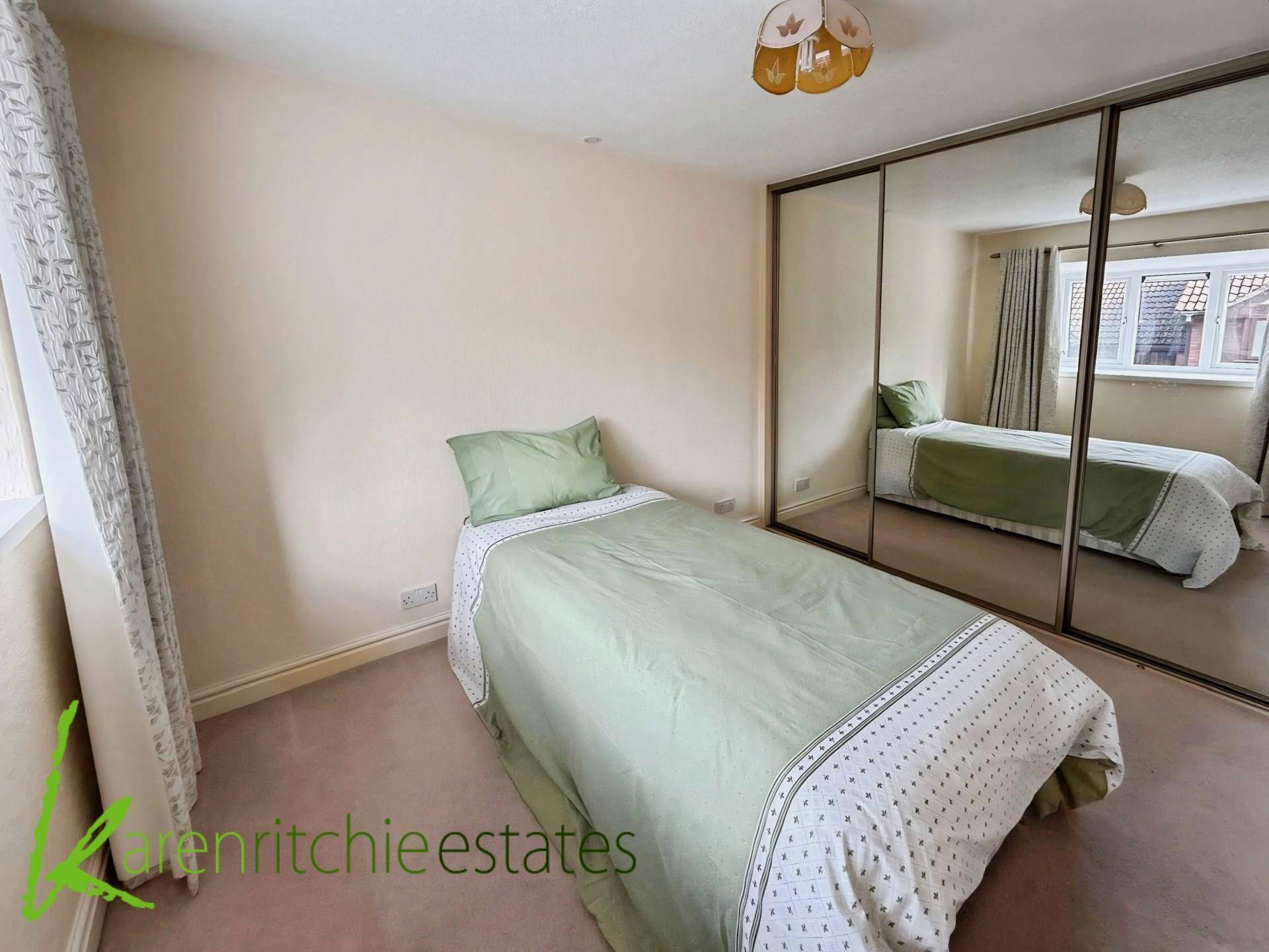 Greenmount Court, Heaton, Image 5