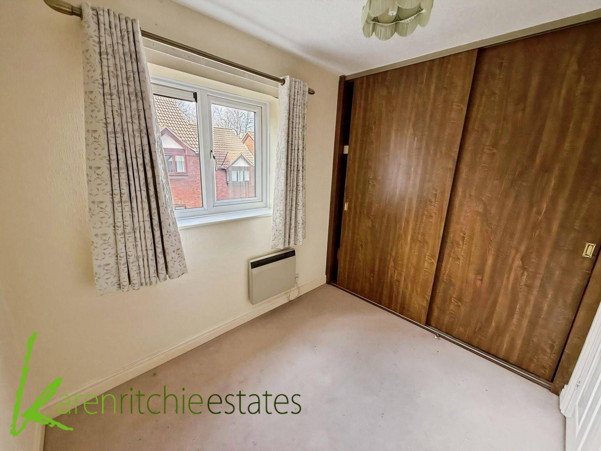 Greenmount Court, Heaton, Image 6