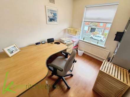 Eastgrove Avenue, Sharples, Image 12