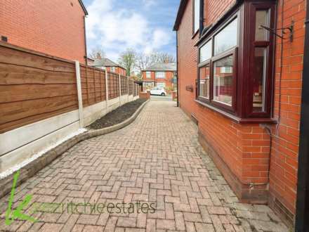 Eastgrove Avenue, Sharples, Image 16