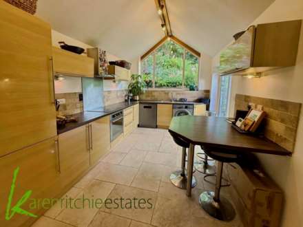 Middlebrook Drive, Bolton, Image 4