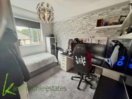 Bracondale Avenue, Smithills, Image 13