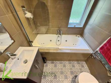 Woodstock Drive, Bolton, Image 9