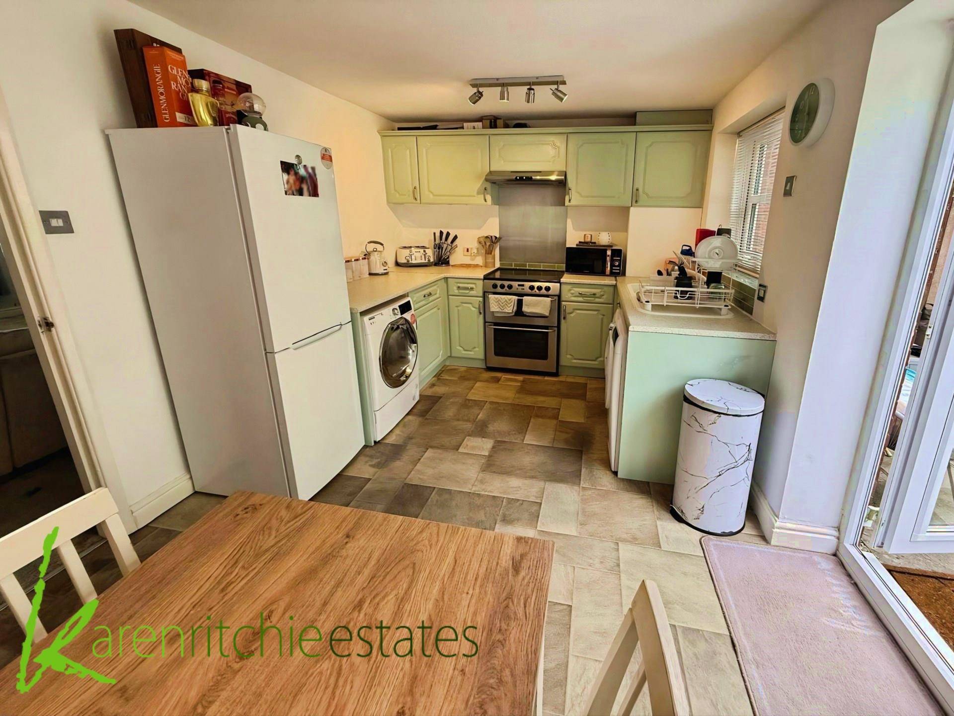 Embsay Close, Bolton, Image 3