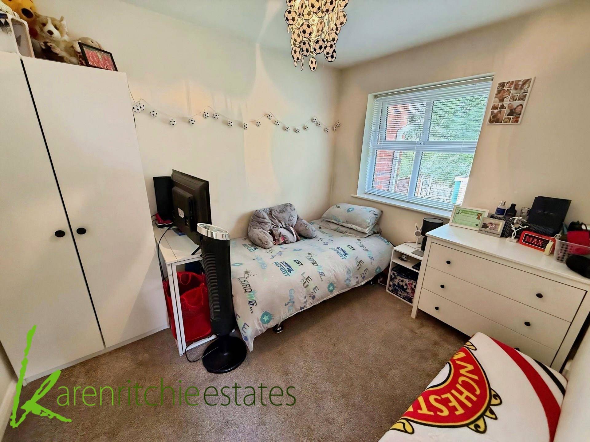 Embsay Close, Bolton, Image 7