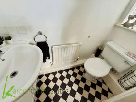 Embsay Close, Bolton, Image 11