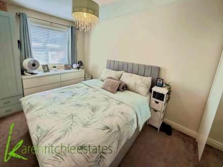 Embsay Close, Bolton, Image 6