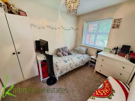 Embsay Close, Bolton, Image 7