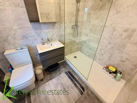 Mallett Crescent, Bolton, Image 14