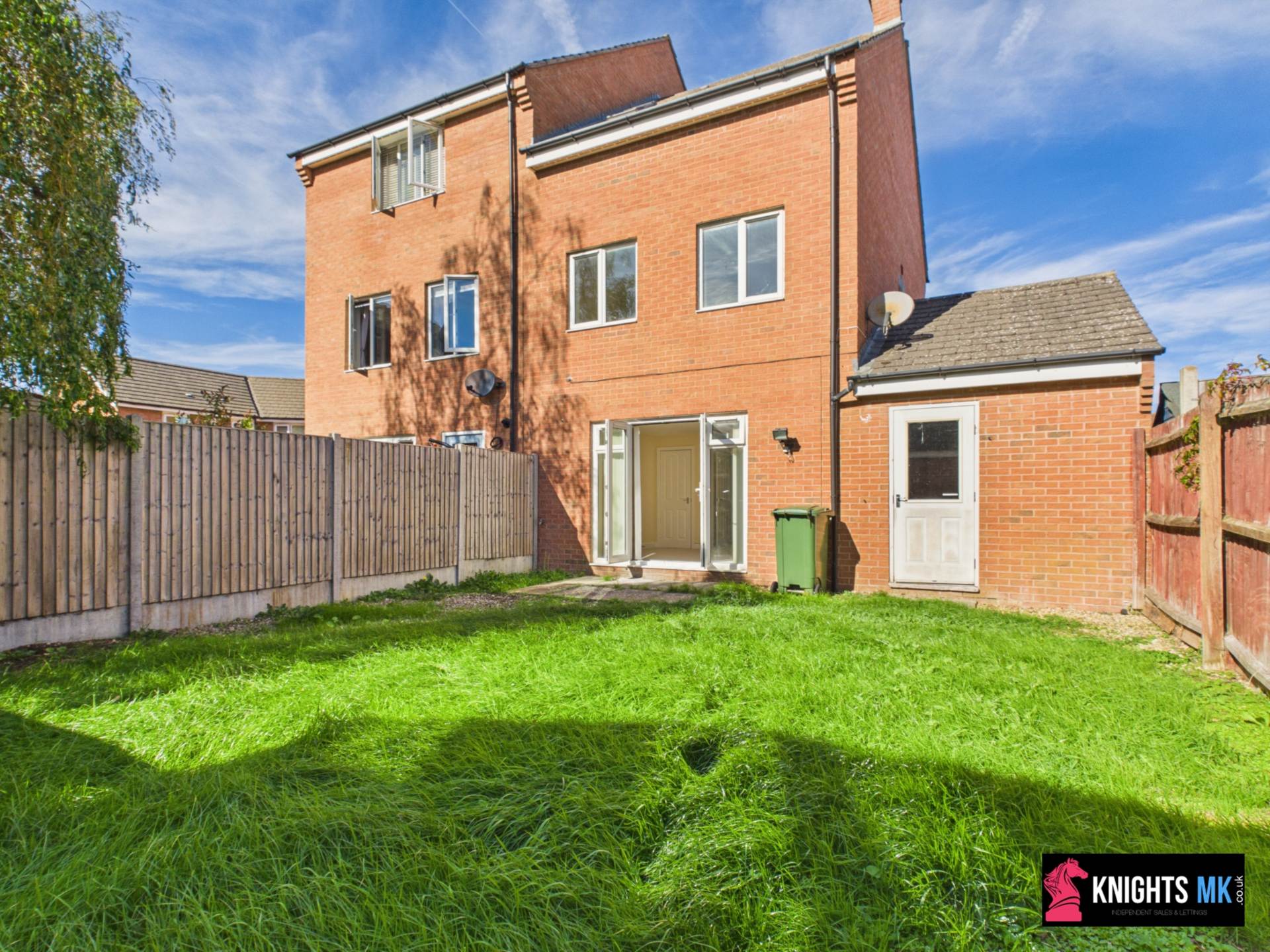 Osbourne Close, Corby, Image 17