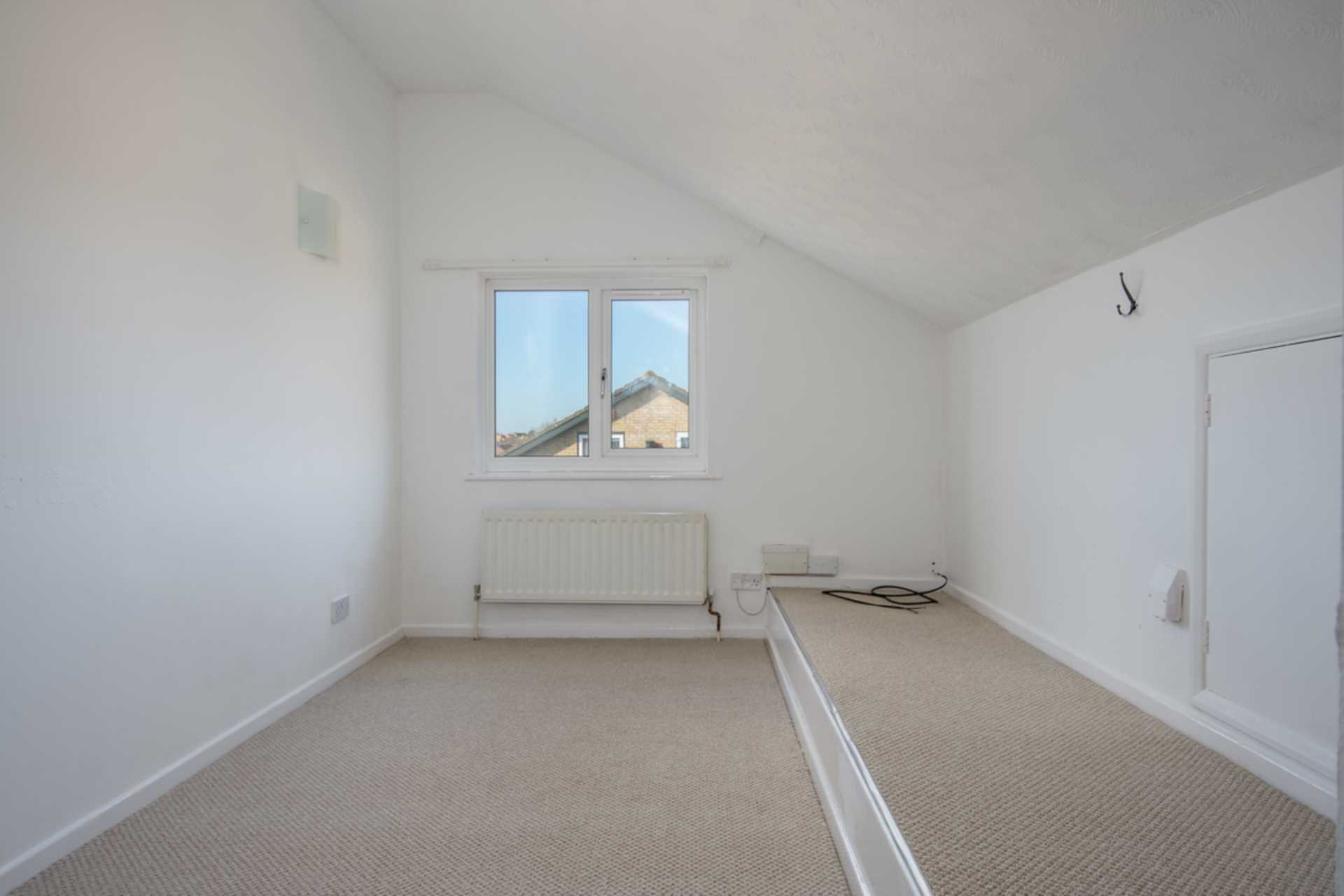 Studley Knapp, Walnut Tree, Image 11