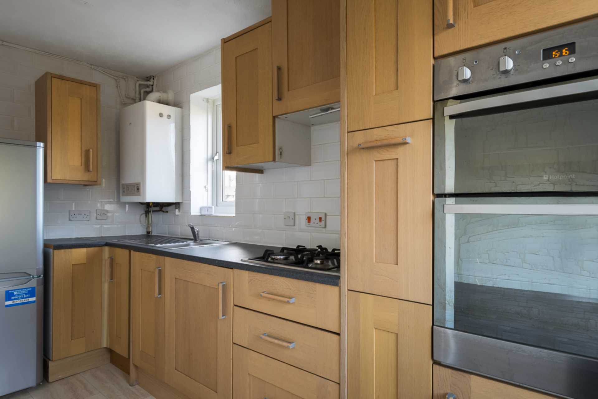 Studley Knapp, Walnut Tree, Image 3