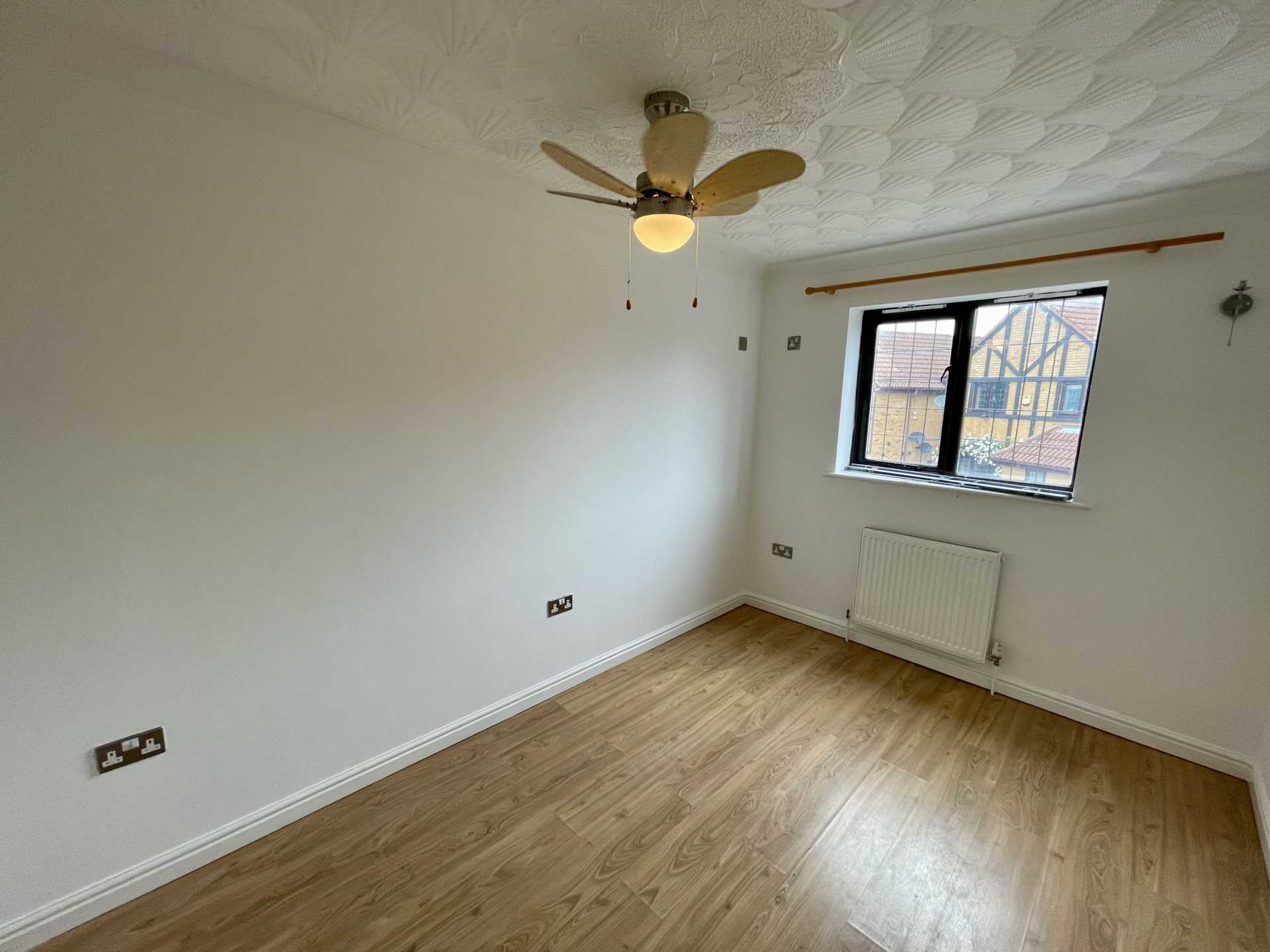 Longhedge, Caldecotte, Image 13