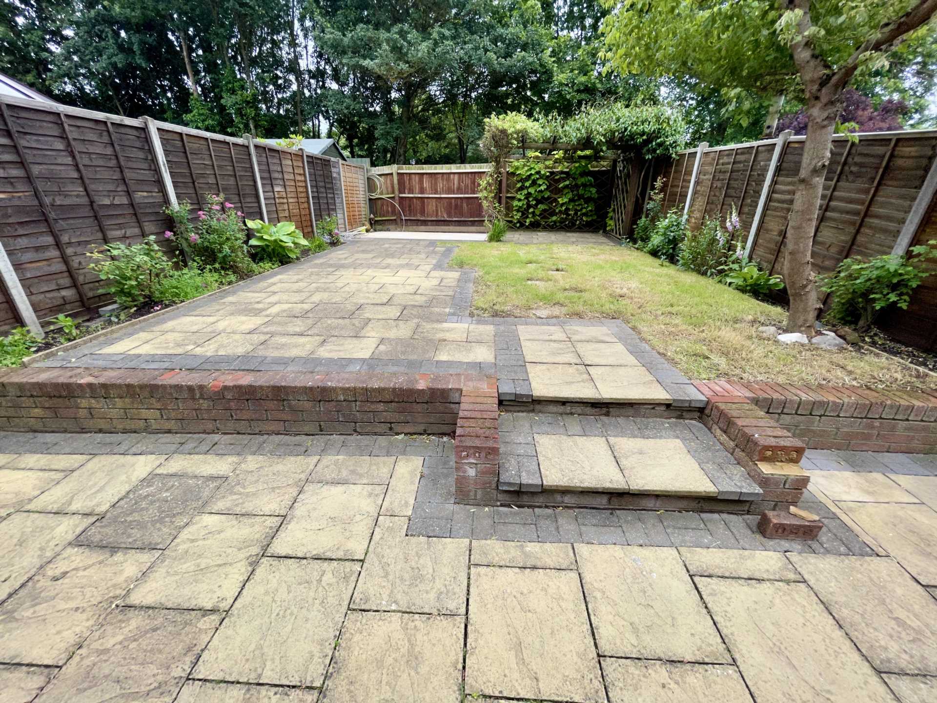 Longhedge, Caldecotte, Image 17