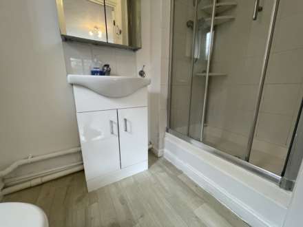 Longhedge, Caldecotte, Image 10