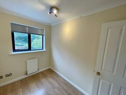 Longhedge, Caldecotte, Image 12