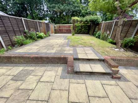 Longhedge, Caldecotte, Image 17