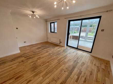 Longhedge, Caldecotte, Image 5