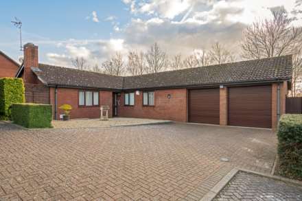 4 Bedroom Detached Bungalow, Thorncliffe, Two Mile Ash