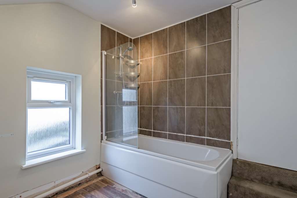 Wallace Street, Milton Keynes, Image 4