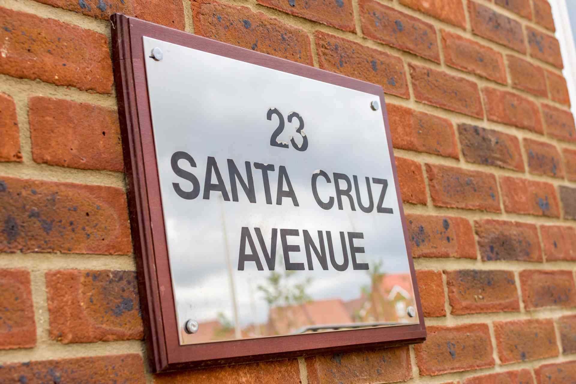 Santa Cruize Avenue, Newton Leys., Image 3