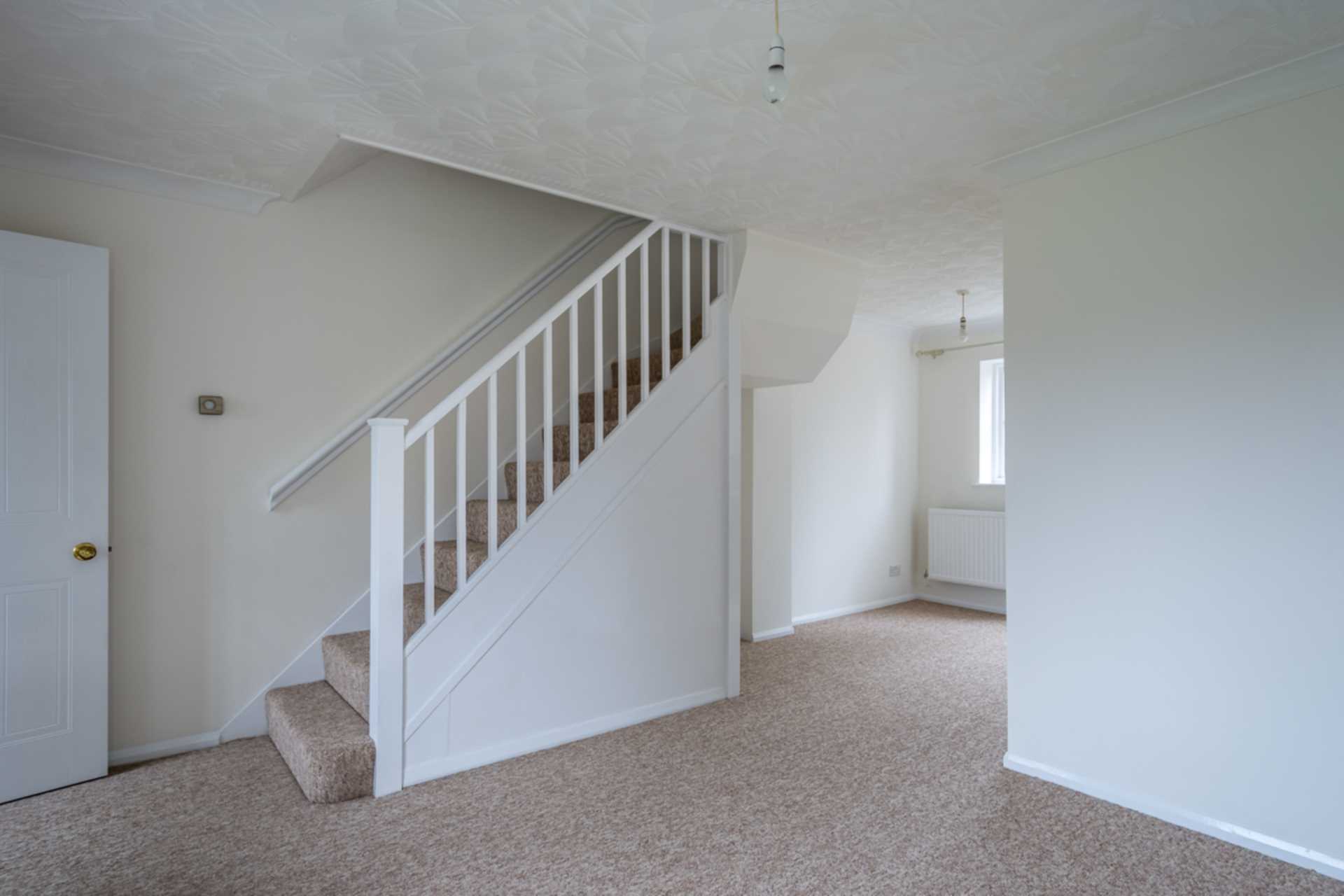 Deerfield Close, Buckingham, Image 2