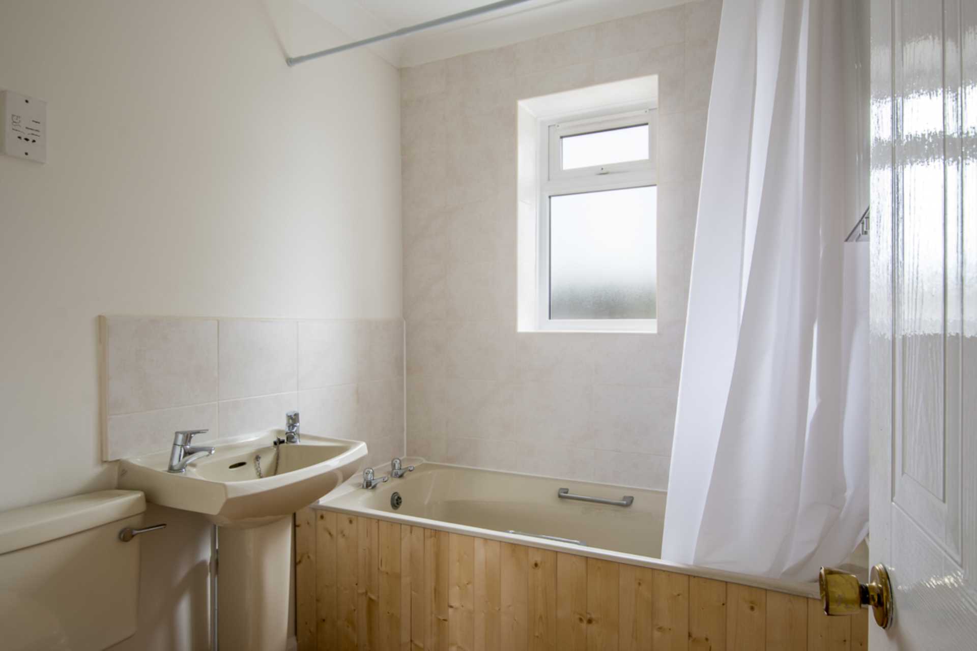 Deerfield Close, Buckingham, Image 5
