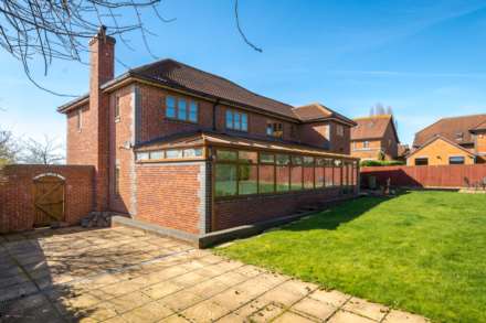 Gregories Drive, Milton Keynes, Image 6