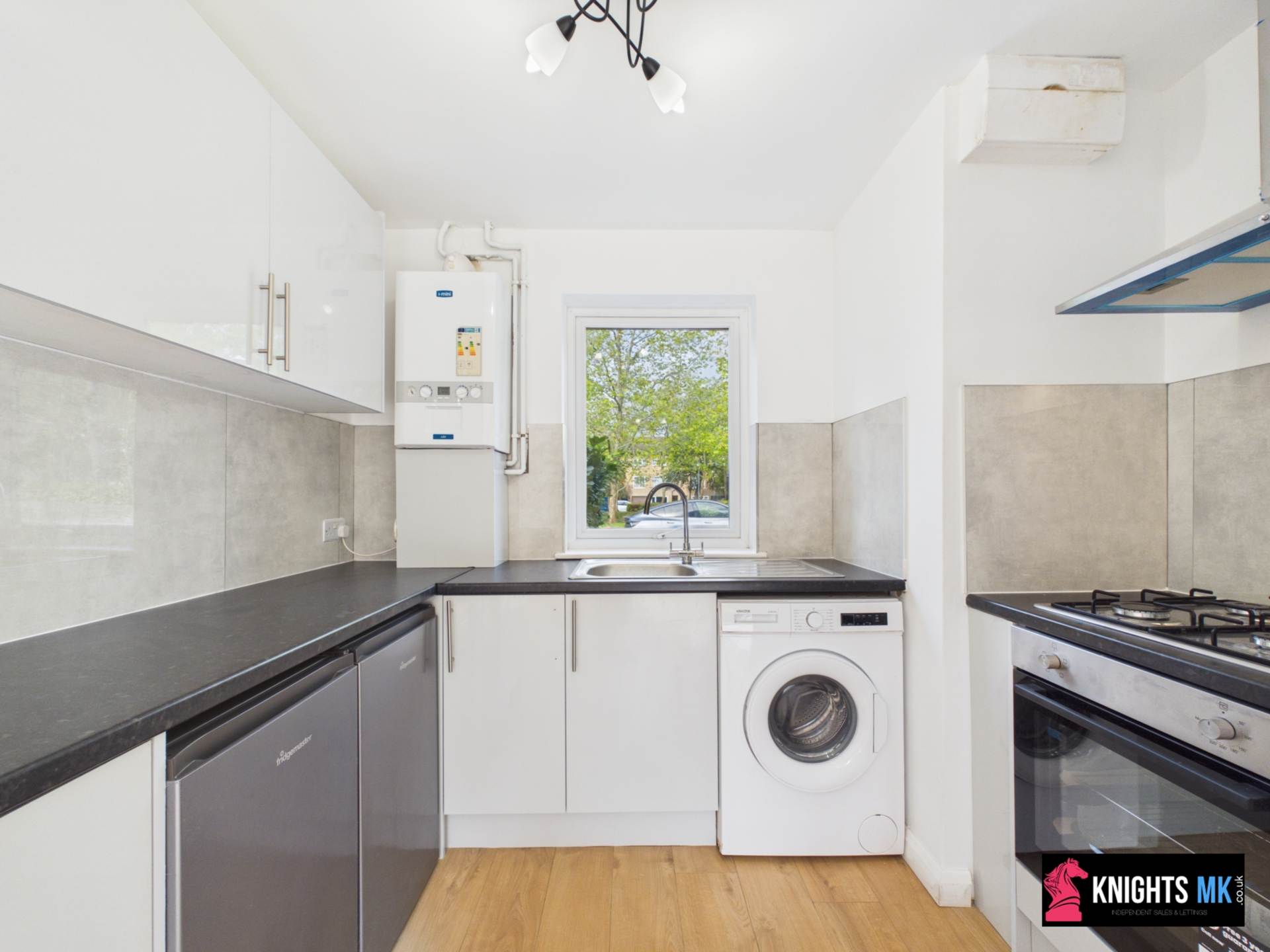 Fishermead Boulevard, Image 12