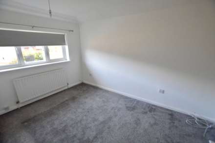 Hornbeam, Newport Pagnell, Image 9