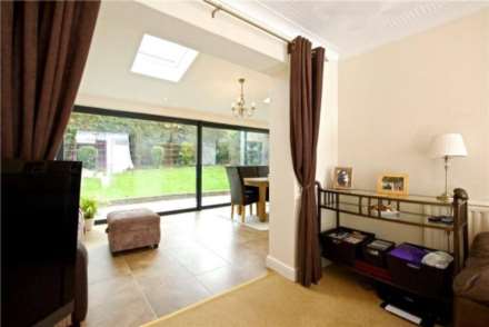 Olde Bell Lane, Loughton, Image 4