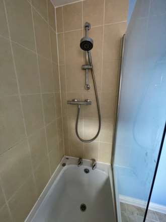 Fieldfare Close, Corby, Image 11