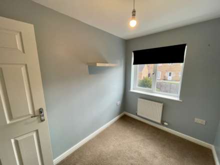 Fieldfare Close, Corby, Image 8