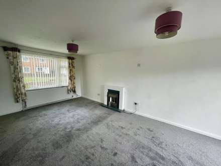 Warminster Close, Corby, Image 2