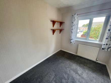 Warminster Close, Corby, Image 9