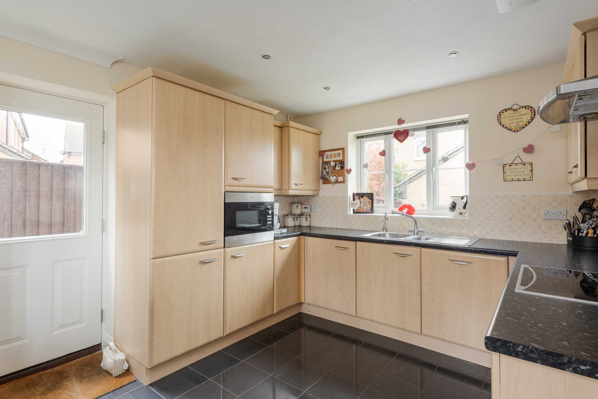 Dunnock Road, Corby, Image 9
