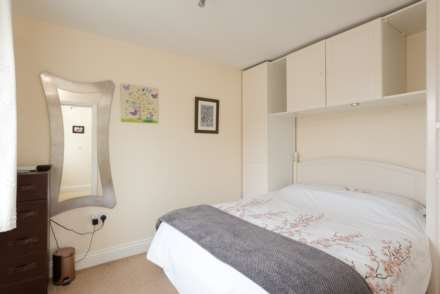Dunnock Road, Corby, Image 12