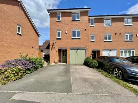 4 Bedroom Semi-Detached, Violet Close, Corby