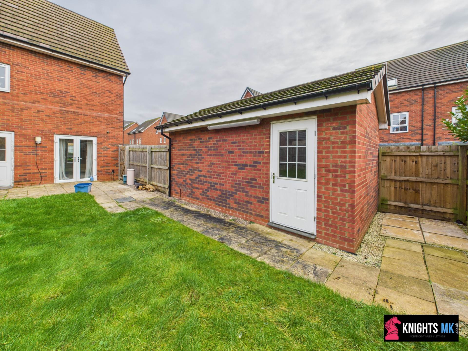 Martina Close, Fairfields, Image 20