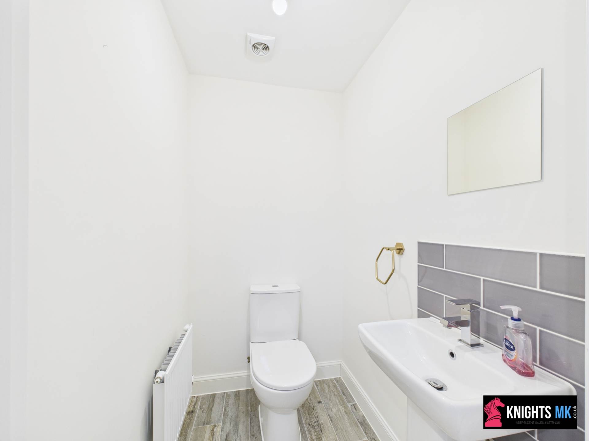 Martina Close, Fairfields, Image 5