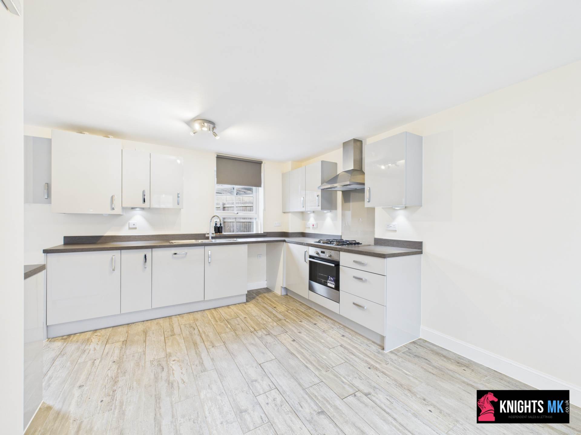 Martina Close, Fairfields, Image 6