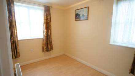 Knaresborough Court, Bletchley, Image 11