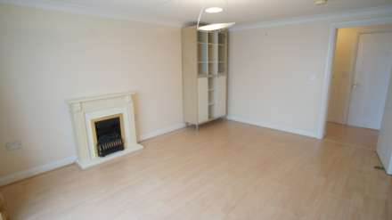 Knaresborough Court, Bletchley, Image 3