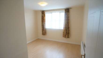 Knaresborough Court, Bletchley, Image 9