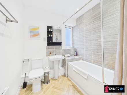 Houston Court, 2 Henrietta Way Campbell Park, Image 10