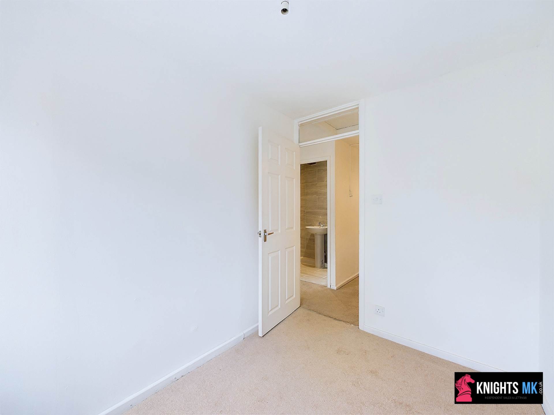 Walgrave Drive, Bradwell Vilage, Image 13