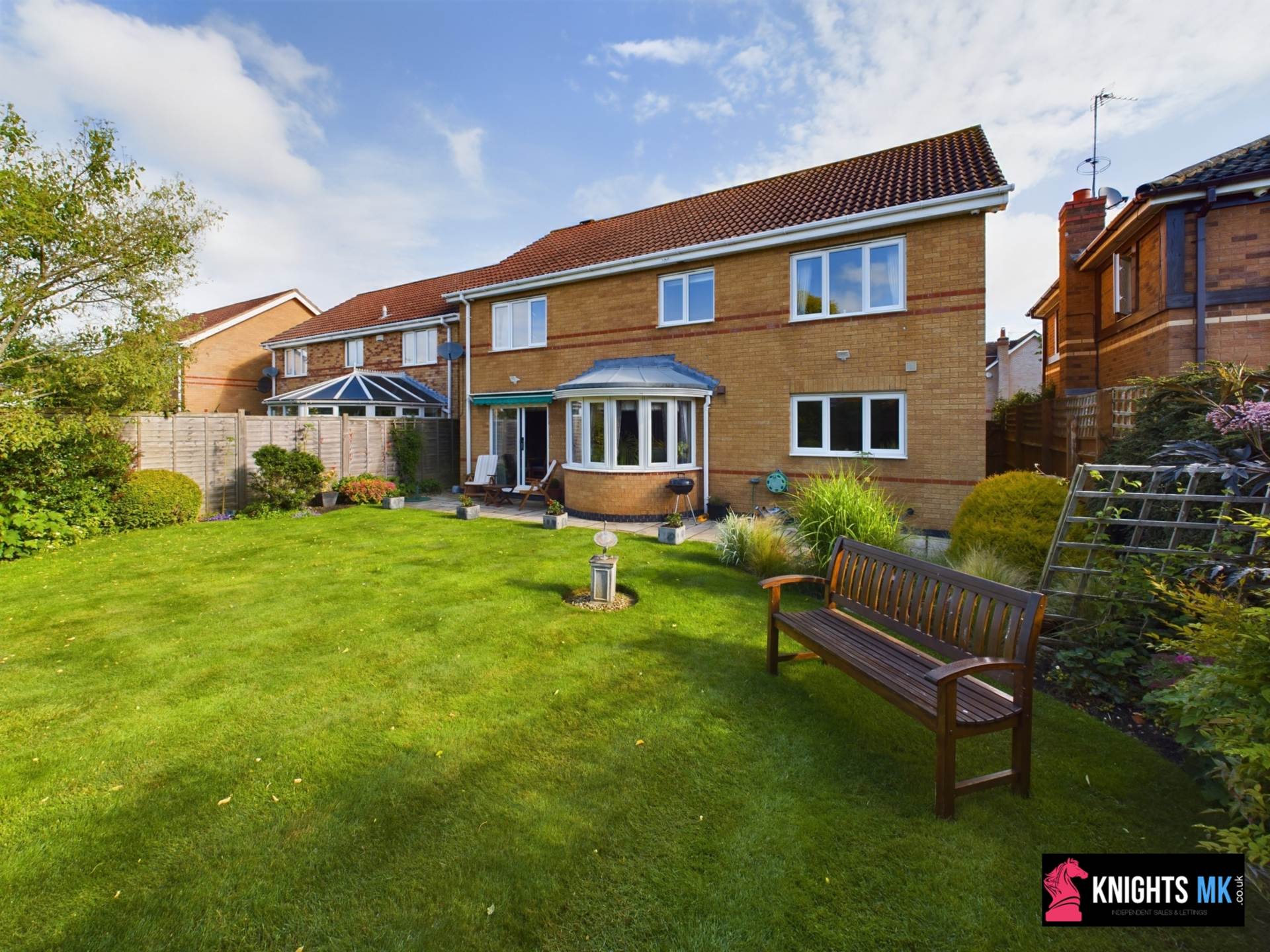 Heybridge Crescent, Caldecotte, Image 7