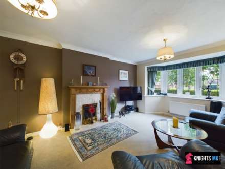 Heybridge Crescent, Caldecotte, Image 11