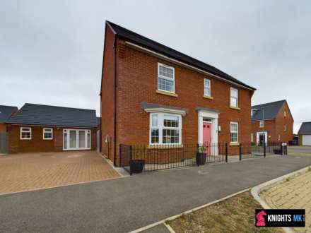 4 Bedroom Detached, Hermes Row, Brooklands