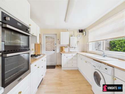 Prestwick Close, Bletchley, Image 11